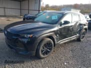 ✅ 2025 Mazda CX-50 S Premium • VIN: 7MMVABDM1SN381665 • Lot: 43696524. Wystawiony na IAAI z przebiegiem 5 789 mil. Bezpłatny archiwum sprzedaży aukcyjnych z USA i szczegółowy raport historii pojazdu na DreamBid. Zdjęcie 2.