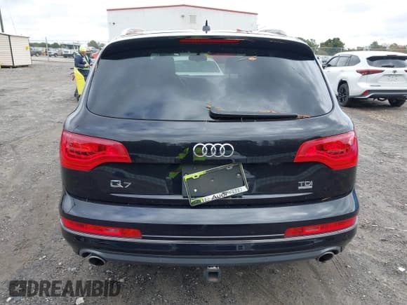 ✅ 2012 Audi Q7 Premium Plus • VIN: WA1LMAFEXCD001593 • Лот: 43587034. Опубликован ранее на IAAI с пробегом 179 039 миль. Бесплатный доступ к архиву аукционных продаж из США и подробный отчёт об истории автомобиля на DreamBid. Изображение 16.
