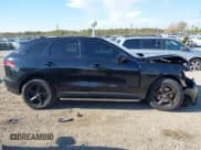 ✅ 2017 Jaguar F-Pace 35t Premium • VIN: SADCJ2BV7HA495483 • Lot: 43603063. Wystawiony na IAAI z przebiegiem 61 116 mil. Bezpłatny archiwum sprzedaży aukcyjnych z USA i szczegółowy raport historii pojazdu na DreamBid. Zdjęcie 13.