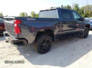 ✅ 2021 Chevrolet Silverado 1500 Custom Trail Boss • VIN: 1GCPYCEF2MZ392454 • Lot: 69590394. Wystawiony na Copart z przebiegiem 16 243 mil. Bezpłatny archiwum sprzedaży aukcyjnych z USA i szczegółowy raport historii pojazdu na DreamBid. Zdjęcie 3.