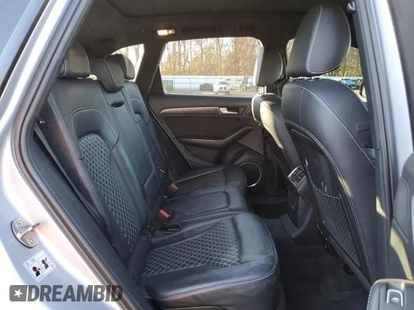 ✅ 2017 Audi SQ5 Premium Plus • VIN: WA1CCAFP7HA062283 • Lot: 91812205. Listed on Copart with 103,332 mi. Free auction sales archive from the USA and detailed vehicle history report at DreamBid. Image 11.