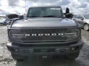 ✅ 2023 Ford Bronco • VIN: 1FMEE5DP9PLB06866 • Lot: 50573715. Wystawiony na Copart z przebiegiem 21 043 mil. Bezpłatny archiwum sprzedaży aukcyjnych z USA i szczegółowy raport historii pojazdu na DreamBid. Zdjęcie 5.