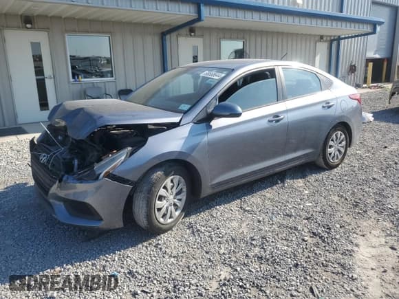 ✅ 2020 Hyundai Accent SE • VIN: 3KPC24A63LE099586 • Lot: 68668644. Listed on Copart with 107,555 mi. Free auction sales archive from the USA and detailed vehicle history report at DreamBid. Image 1.