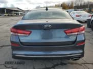 ✅ 2019 Kia Optima S • VIN: 5XXGT4L38KG377387 • Лот: 90328595. Опубликован ранее на Copart с пробегом 92 338 миль. Бесплатный доступ к архиву аукционных продаж из США и подробный отчёт об истории автомобиля на DreamBid. Изображение 6.