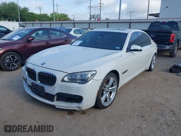 ✅ 2014 BMW 7 Series ALPINA B7 • VIN: WBAYE8C53ED136145 • Lot: 42057674. Wystawiony na IAAI z przebiegiem 108 752 mil. Bezpłatny archiwum sprzedaży aukcyjnych z USA i szczegółowy raport historii pojazdu na DreamBid. Zdjęcie 2.