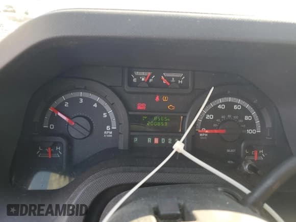 ✅ 2014 Ford Econoline Cargo Commercial • VIN: 1FTNE2EW2EDA16748 • Lot: 82422615. Listed on Copart with 200,853 mi. Free auction sales archive from the USA and detailed vehicle history report at DreamBid. Image 9.