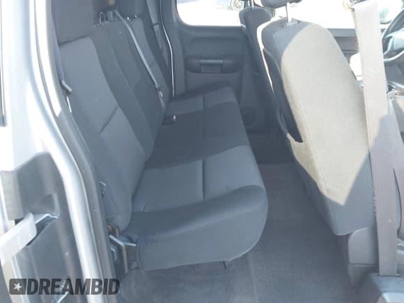 ✅ 2010 Chevrolet Silverado 1500 LS • VIN: 1GCSCREA4AZ269038 • Лот: 43762382. Опубликован ранее на IAAI с пробегом 210 669 миль. Бесплатный доступ к архиву аукционных продаж из США и подробный отчёт об истории автомобиля на DreamBid. Изображение 8.