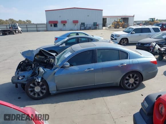 ✅ 2011 Hyundai Genesis • VIN: KMHGC4DE6BU114837 • Лот: 43505971. Опубликован ранее на IAAI с пробегом 136 010 миль. Бесплатный доступ к архиву аукционных продаж из США и подробный отчёт об истории автомобиля на DreamBid. Изображение 15.