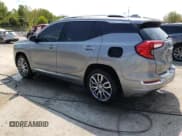 ✅ 2023 GMC Terrain Denali • VIN: 3GKALXEGXPL143873 • Lot: 71802095. Wystawiony na Copart z przebiegiem 67 945 mil. Bezpłatny archiwum sprzedaży aukcyjnych z USA i szczegółowy raport historii pojazdu na DreamBid. Zdjęcie 2.