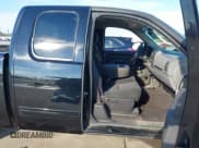 ✅ 2012 Chevrolet Silverado 1500 LS • VIN: 1GCRCREA7CZ302048 • Lot: 43437230. Wystawiony na IAAI z przebiegiem 206 561 mil. Bezpłatny archiwum sprzedaży aukcyjnych z USA i szczegółowy raport historii pojazdu na DreamBid. Zdjęcie 5.