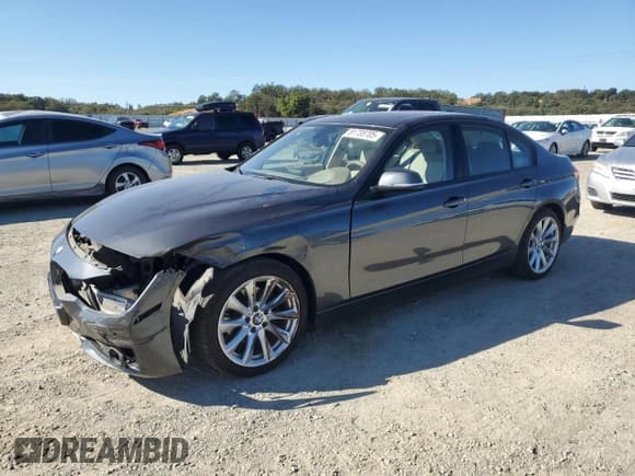 ✅ 2012 BMW 3 Series 328i • VIN: WBA3A5C50CFJ88824 • Lot: 81735705. Listed on Copart with 91,773 mi. Free auction sales archive from the USA and detailed vehicle history report at DreamBid. Image 1.