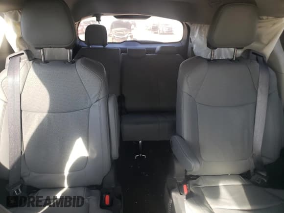 ✅ 2024 Toyota Sienna Limited • VIN: 5TDZSKFC5RS150288 • Lot: 81147755. Wystawiony na Copart z przebiegiem 16 131 mil. Bezpłatny archiwum sprzedaży aukcyjnych z USA i szczegółowy raport historii pojazdu na DreamBid. Zdjęcie 10.