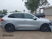 ✅ 2017 Porsche Cayenne S • VIN: WP1AB2A2XHLA51668 • Lot: 42347854. Listed on IAAI with 85,227 mi. Free auction sales archive from the USA and detailed vehicle history report at DreamBid. Image 13.