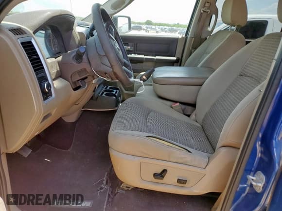 ✅ 2009 Dodge 1500 SLT • VIN: 1D3HV13T99S743345 • Lot: 63996565. Wystawiony na Copart z przebiegiem 191 282 mil. Bezpłatny archiwum sprzedaży aukcyjnych z USA i szczegółowy raport historii pojazdu na DreamBid. Zdjęcie 7.