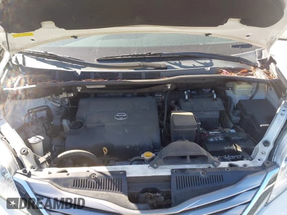 ✅ 2016 Toyota Sienna XLE • VIN: 5TDYK3DC2GS720555 • Lot: 43468459. Listed on IAAI with 100,024 mi. Free auction sales archive from the USA and detailed vehicle history report at DreamBid. Image 10.