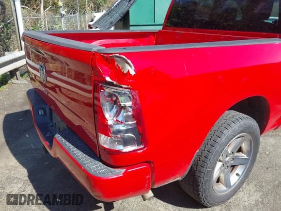 ✅ 2015 Ram 1500 Express • VIN: 1C6RR6KG0FS722793 • Lot: 41884599. Listed on IAAI with 216,442 mi. Free auction sales archive from the USA and detailed vehicle history report at DreamBid. Image 6.