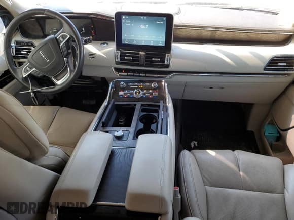 ✅ 2019 Lincoln Navigator Reserve • VIN: 5LMJJ2LT9KEL09113 • Lot: 69923805. Wystawiony na Copart z przebiegiem 57 209 mil. Bezpłatny archiwum sprzedaży aukcyjnych z USA i szczegółowy raport historii pojazdu na DreamBid. Zdjęcie 8.