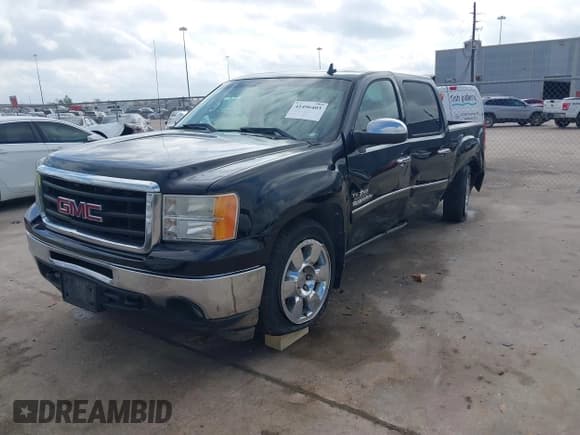 ✅ 2011 GMC Sierra 1500 SLE • VIN: 3GTP1VE0XBG306560 • Lot: 41496403. Listed on IAAI with 213,831 mi. Free auction sales archive from the USA and detailed vehicle history report at DreamBid. Image 22.
