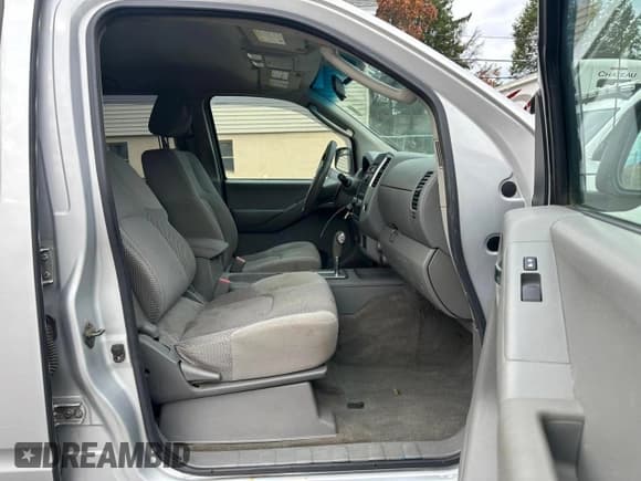 ✅ 2009 Nissan Frontier SE • VIN: 1N6AD09W89C411798 • Lot: 77967144. Listed on Copart with 210,803 mi. Free auction sales archive from the USA and detailed vehicle history report at DreamBid. Image 6.