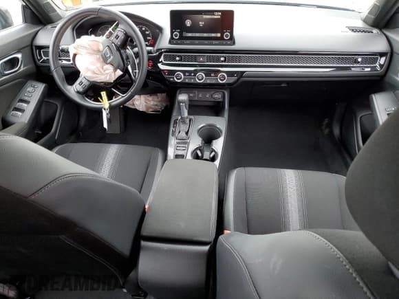 ✅ 2025 Honda Civic Sport • VIN: 2HGFE4F82SH323563 • Lot: 84061065. Wystawiony na Copart z przebiegiem 7 655 mil. Bezpłatny archiwum sprzedaży aukcyjnych z USA i szczegółowy raport historii pojazdu na DreamBid. Zdjęcie 8.