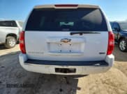 ✅ 2009 Chevrolet Suburban LTZ • VIN: 1GNFK36339R293786 • Lot: 92872055. Wystawiony na Copart z przebiegiem 212 006 mil. Bezpłatny archiwum sprzedaży aukcyjnych z USA i szczegółowy raport historii pojazdu na DreamBid. Zdjęcie 6.