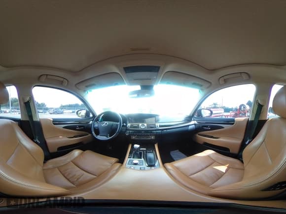 ✅ 2015 Lexus LS 460 • VIN: JTHCL5EF7F5024336 • Лот: 42452030. Опубликован ранее на IAAI с пробегом 179 310 миль. Бесплатный доступ к архиву аукционных продаж из США и подробный отчёт об истории автомобиля на DreamBid. Изображение 18.