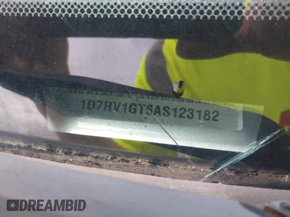 2010 Dodge 1500 Laramie с VIN 1D7RV1GT6AS123182, выставлен на аукционе IAAI как лот 42371124 с пробегом 172 072 миль миль и . История ставок и продаж доступна на DreamBid. Изображение 9.