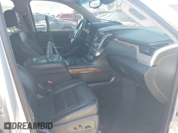 ✅ 2015 GMC Yukon XL Denali • VIN: 1GKS2JKJ3FR590671 • Lot: 43352032. Wystawiony na IAAI z przebiegiem 200 843 mil. Bezpłatny archiwum sprzedaży aukcyjnych z USA i szczegółowy raport historii pojazdu na DreamBid. Zdjęcie 5.