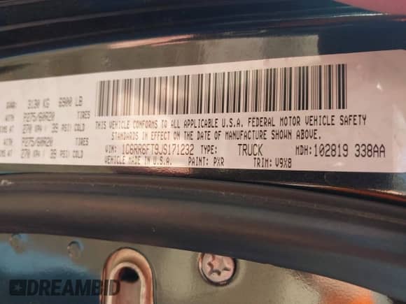 2018 Ram 1500 Tradesman z VIN 1C6RR6FT9JS171232, wystawiony jako IAAI lot #41647005 z przebiegiem 72 896 mil mil oraz . Historia ofert i sprzedaży dostępna na DreamBid. Obrazek 9.