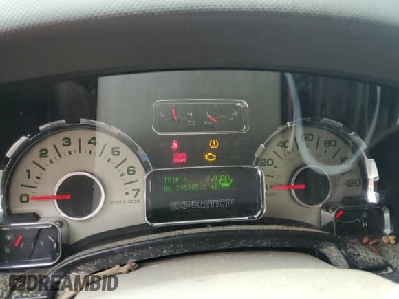 ✅ 2011 Ford Expedition Limited • VIN: 1FMJU1K58BEF18267 • Лот: 68366255. Опубликован ранее на Copart с пробегом 295 985 миль. Бесплатный доступ к архиву аукционных продаж из США и подробный отчёт об истории автомобиля на DreamBid. Изображение 9.