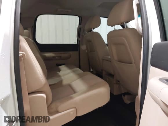 ✅ 2011 Chevrolet Silverado 2500HD LT • VIN: 1GC1KXCG0BF190396 • Лот: 42008385. Опубликован ранее на IAAI с пробегом 193 545 миль. Бесплатный доступ к архиву аукционных продаж из США и подробный отчёт об истории автомобиля на DreamBid. Изображение 8.