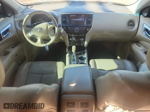 ✅ 2014 Nissan Pathfinder Platinum • VIN: 5N1AR2MM5EC631430 • Lot: 82522755. Wystawiony na Copart z przebiegiem 154 688 mil. Bezpłatny archiwum sprzedaży aukcyjnych z USA i szczegółowy raport historii pojazdu na DreamBid. Zdjęcie 8.