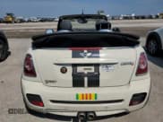 ✅ 2015 MINI Convertible S • VIN: WMWZP3C55F2A91274 • Lot: 76558584. Wystawiony na Copart z przebiegiem Nie podano. Bezpłatny archiwum sprzedaży aukcyjnych z USA i szczegółowy raport historii pojazdu na DreamBid. Zdjęcie 6.