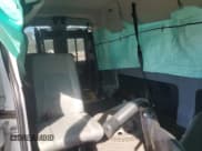 ✅ 2017 Ford Transit XL • VIN: 1FDZX2CM3HKA11793 • Lot: 75661334. Wystawiony na Copart z przebiegiem 96 112 mil. Bezpłatny archiwum sprzedaży aukcyjnych z USA i szczegółowy raport historii pojazdu na DreamBid. Zdjęcie 10.