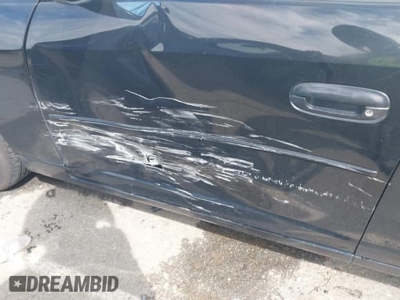 ✅ 2004 Cadillac CTS • VIN: 1G6DM577040184502 • Lot: 42960373. Wystawiony na IAAI z przebiegiem 145 841 mil. Bezpłatny archiwum sprzedaży aukcyjnych z USA i szczegółowy raport historii pojazdu na DreamBid. Zdjęcie 6.