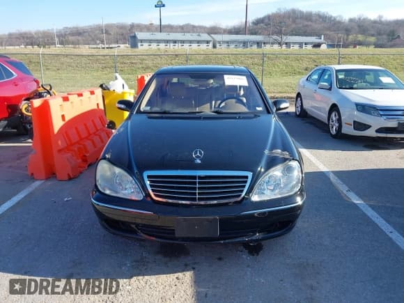 ✅ 2005 Mercedes-Benz S 500 • VIN: WDBNG84J15A446855 • Лот: 41137066. Опубликован ранее на IAAI с пробегом 147 939 миль. Бесплатный доступ к архиву аукционных продаж из США и подробный отчёт об истории автомобиля на DreamBid. Изображение 12.