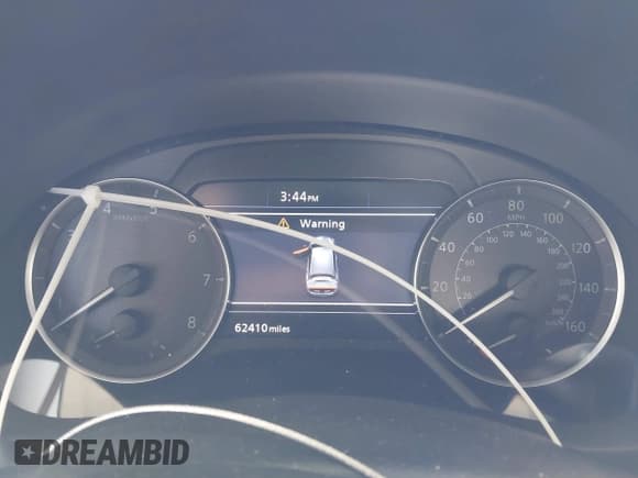 ✅ 2019 Infiniti QX50 Essential • VIN: 3PCAJ5M12KF137902 • Lot: 43359582. Wystawiony na IAAI z przebiegiem 62 410 mil. Bezpłatny archiwum sprzedaży aukcyjnych z USA i szczegółowy raport historii pojazdu na DreamBid. Zdjęcie 7.