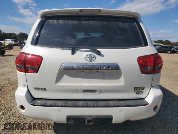 ✅ 2010 Toyota Sequoia Platinum • VIN: 5TDDW5G10AS027225 • Лот: 87372585. Опубликован ранее на Copart с пробегом 265 997 миль. Бесплатный доступ к архиву аукционных продаж из США и подробный отчёт об истории автомобиля на DreamBid. Изображение 6.