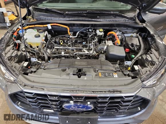 ✅ 2025 Ford Escape ST-Line Select • VIN: 1FMCU9NZ7SUA45585 • Lot: 65770245. Wystawiony na Copart z przebiegiem 5 368 mil. Bezpłatny archiwum sprzedaży aukcyjnych z USA i szczegółowy raport historii pojazdu na DreamBid. Zdjęcie 12.