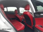 ✅ 2018 Alfa Romeo Stelvio • VIN: ZASFAKAN4J7C01719 • Lot: 43579591. Wystawiony na IAAI z przebiegiem 88 448 mil. Bezpłatny archiwum sprzedaży aukcyjnych z USA i szczegółowy raport historii pojazdu na DreamBid. Zdjęcie 8.