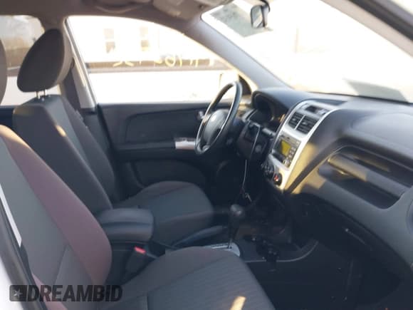 ✅ 2010 Kia Sportage LX • VIN: KNDKGCA35A7701964 • Лот: 41765932. Опубликован ранее на IAAI с пробегом 109 939 миль. Бесплатный доступ к архиву аукционных продаж из США и подробный отчёт об истории автомобиля на DreamBid. Изображение 5.