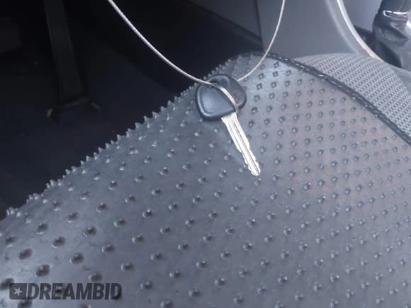 ✅ 2011 Hyundai Sonata GLS • VIN: 5NPEB4AC4BH078268 • Lot: 43350040. Wystawiony na IAAI z przebiegiem 212 708 mil. Bezpłatny archiwum sprzedaży aukcyjnych z USA i szczegółowy raport historii pojazdu na DreamBid. Zdjęcie 11.