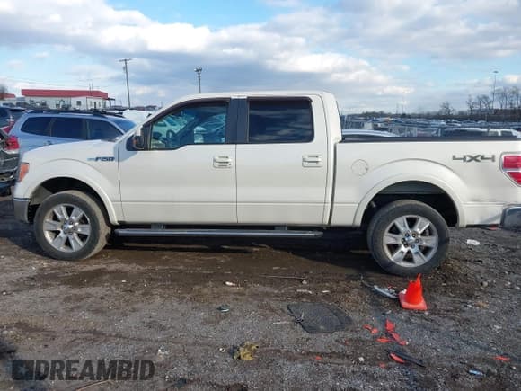 ✅ 2009 Ford F-150 XL • VIN: 1FTPW14V79FA62319 • Lot: 41410669. Listed on IAAI with 153,044 mi. Free auction sales archive from the USA and detailed vehicle history report at DreamBid. Image 14.