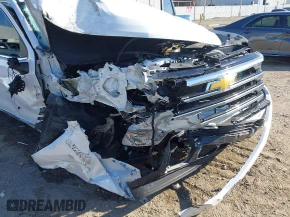 ✅ 2025 Chevrolet Silverado 1500 High Country • VIN: 1GCUKJEL7SZ110059 • Лот: 43449624. Опубликован ранее на IAAI с пробегом 20 466 миль. Бесплатный доступ к архиву аукционных продаж из США и подробный отчёт об истории автомобиля на DreamBid. Изображение 6.