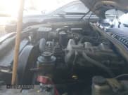 ✅ 2005 Ford Explorer XLT • VIN: 1FMZU63K35UA40466 • Lot: 43252678. Wystawiony na IAAI z przebiegiem 133 282 mil. Bezpłatny archiwum sprzedaży aukcyjnych z USA i szczegółowy raport historii pojazdu na DreamBid. Zdjęcie 13.