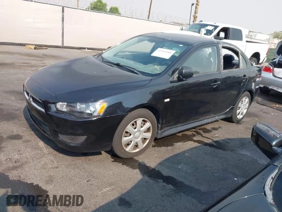 ✅ 2013 Mitsubishi Lancer ES • VIN: JA32U2FU7DU019063 • Lot: 42910388. Wystawiony na IAAI z przebiegiem 117 676 mil. Bezpłatny archiwum sprzedaży aukcyjnych z USA i szczegółowy raport historii pojazdu na DreamBid. Zdjęcie 2.