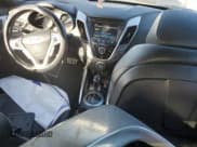 ✅ 2016 Hyundai Veloster • VIN: KMHTC6AD3GU254003 • Lot: 41656195. Listed on Copart with 136,384 mi. Free auction sales archive from the USA and detailed vehicle history report at DreamBid. Image 8.