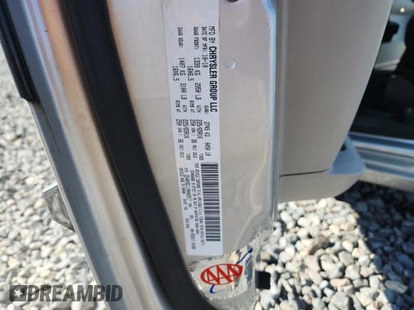 ✅ 2010 Dodge Grand Caravan SXT • VIN: 2D4RN5D11AR482917 • Лот: 89740315. Опубликован ранее на Copart с пробегом 249 343 миль. Бесплатный доступ к архиву аукционных продаж из США и подробный отчёт об истории автомобиля на DreamBid. Изображение 13.