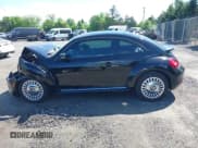 ✅ 2016 Volkswagen Beetle SE • VIN: 3VWJ17AT9GM620367 • Lot: 42198976. Wystawiony na IAAI z przebiegiem 94 048 mil. Bezpłatny archiwum sprzedaży aukcyjnych z USA i szczegółowy raport historii pojazdu na DreamBid. Zdjęcie 14.