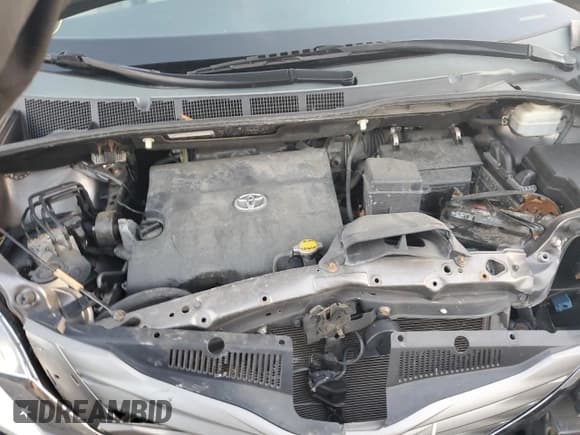 ✅ 2011 Toyota Sienna XLE • VIN: 5TDDK3DC7BS025818 • Лот: 92014065. Опубликован ранее на Copart с пробегом 138 638 миль. Бесплатный доступ к архиву аукционных продаж из США и подробный отчёт об истории автомобиля на DreamBid. Изображение 12.